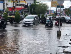 Warga Dihimbau Waspada Ketinggian Air Pasang di Pontianak Capai 1,8 meter