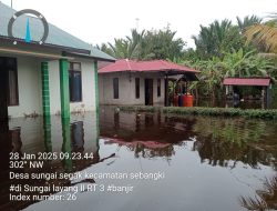 Banjir Rendam Puluhan Rumah di Desa Sungai Segak, Aktivitas Warga Lumpuh