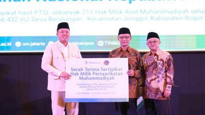 Nusron Wahid Serahkan 212 Sertipikat Tanah Aset Muhammadiyah, Komitmen Percepat Sertipikasi Tanah Wakaf dan Rumah Ibadah