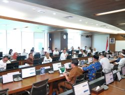 Sepakati Langkah Penanggulangan Banjir di Jabar, Nusron Wahid: Semua Badan dan Sempadan Sungai Harus Ditertibkan