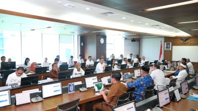 Sepakati Langkah Penanggulangan Banjir di Jabar, Nusron Wahid: Semua Badan dan Sempadan Sungai Harus Ditertibkan