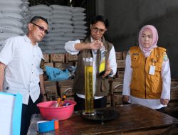 Satgas Pangan Kalbar Uji Tera Volume ke Distributor Minyak Goreng