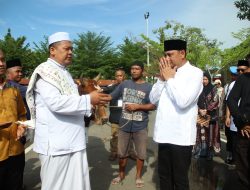 Momen Idul Adha : Kapolda Kalbar Serahkan 192 Hewan Qurban
