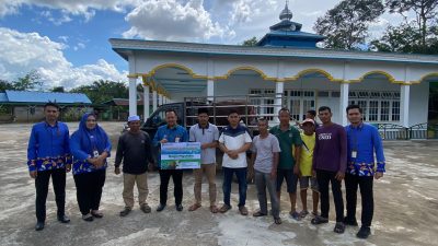 Bank Kalbar Salurkan Puluhan Hewan Kurban di Kalimantan Barat