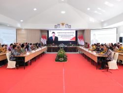 Beri Pengarahan di Kalsel, Menteri ATR/BPN Nusron Wahid Minta Jajaran Atasi Gap dalam Sertipikasi Tanah