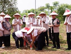 Di Momen Pencanangan GEMAPATAS 2025, Menteri Nusron Wahid Tegaskan Semua Masyarakat Wajib Pasang Patok