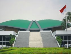 Sejarah Baru, Dalam Sehari 5 Anggota DPR RI Dinonaktifkan