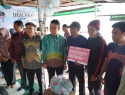 Pemkot Pontianak Salurkan 18 Paket Bantuan bagi 5 Kelompok Nelayan