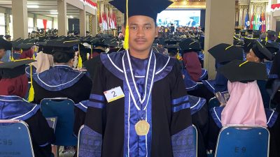 Holil, Sang Pejuang Jalan yang Menaklukkan Ilmu