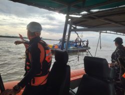 Kapal Tenggelam di Perairan Kalbar saat Cuaca Buruk