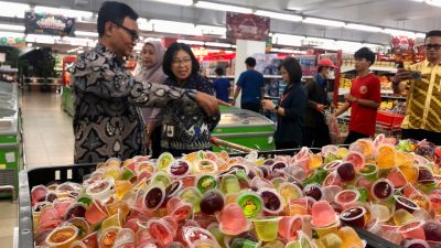 Makanan Non Halal Diperbolehkan Dijual di Pontianak, Pemerintah Pastikan Keamanan Pangan untuk Dikonsumsi saat Nataru