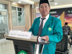 Perkuat Toleransi di Kalimantan Barat, Ketua IPARI Kalbar Dr. H. Kartono Sah Raih Doktor Multikultural