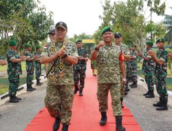 Pangdam XII/Tpr Tekankan Kemanunggalan TNI-Rakyat Saat Sambangi Kodim Singkawang