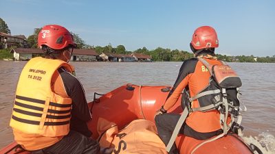 Remaja 14 Tahun Dilaporkan Tenggelam di Sungai Pinoh Melawi, Tim SAR Lakukan Pencarian