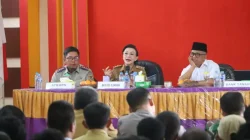 Pemkab Bersama Kantah dan Tim Badan Bank Tanah Kabupaten Landak Sosialisasi Rencana Pendataan Lahan Eks HGU PT Aria kepada Masyarakat Desa Nyayum