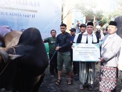 Serahkan Hewan Kurban ke Ponpes Darunnajah, Menteri Nusron: Iduladha Jadi Momentum Mempererat Kebersamaan