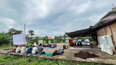 Suasana kegiatan PKM Universitas Panca Bhakti di Pondok Tahfidzul Quran Hidayatullah, Pontianak Utara. (Foto: Dokumentasi Tim PKM UPB)