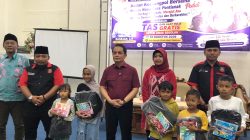 Kesbangpol dan Madas Nusantara Pontianak Bagikan Tas hingga Alat Tulis secara Gratis kepada Ratusan Anak